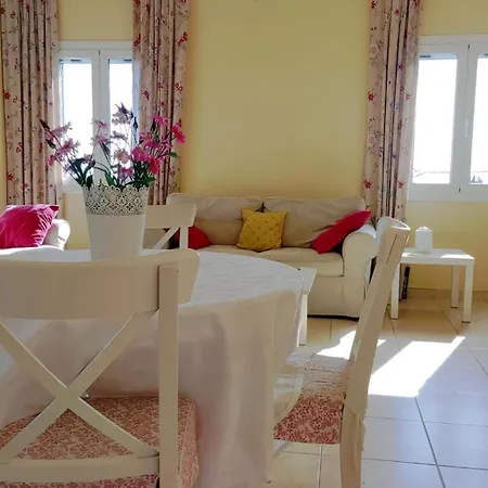 Nikolas House With Sweeping Sea View Semesterbostad *